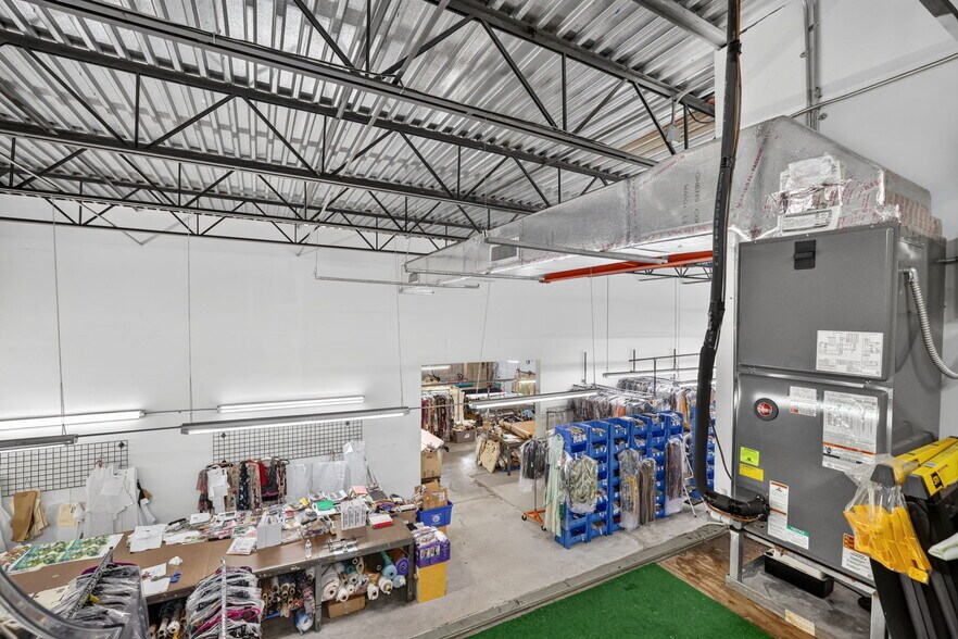 More Photos Of 2202-2204 W 78th St, Hialeah Warehouse For Sale