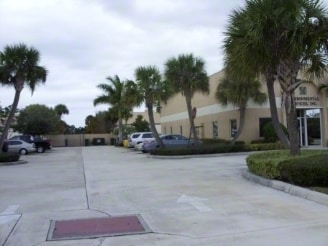 More Photos Of 1410 Park Ln S, Jupiter Warehouse For Lease