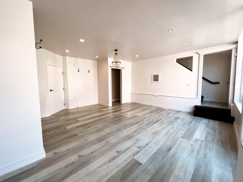 More Photos Of 2396-2398 Lombard St, San Francisco Storefront Retail Office For Sale