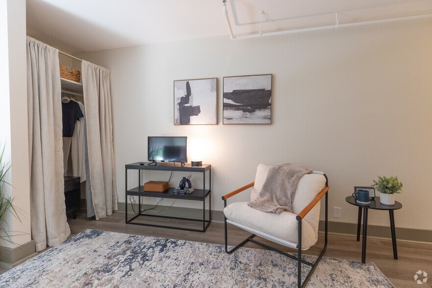 More Photos Of 2756 Laurens Rd, Greenville Apartments For Sale