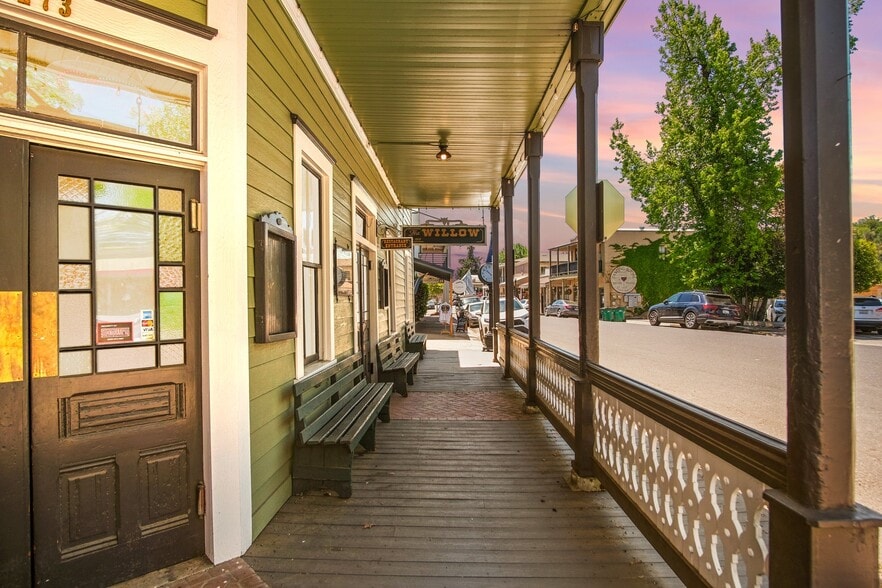 More Photos Of 18723 Main St, Jamestown General Retail For Sale