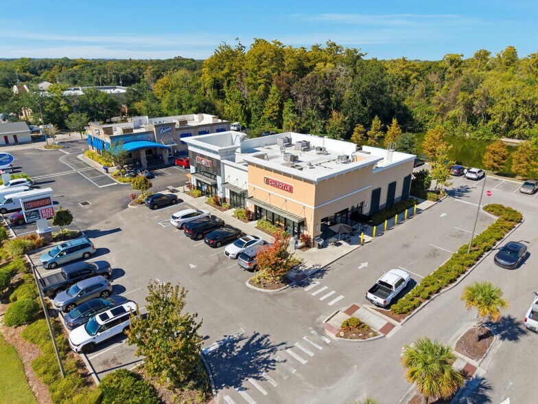 More Photos Of 13599 W Colonial Dr, Winter Garden General Retail For Lease