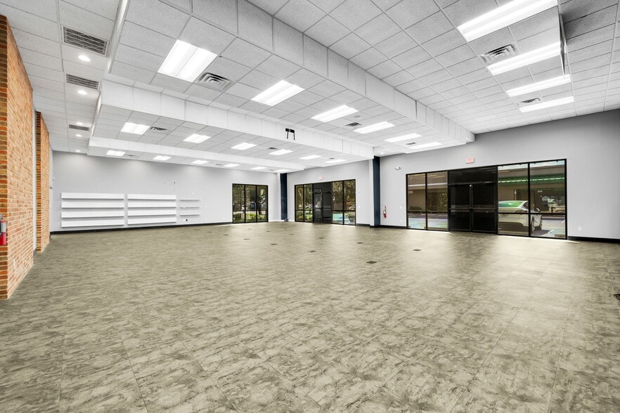 More Photos Of 8991 Daniels Center Dr, Fort Myers Medical For Sale