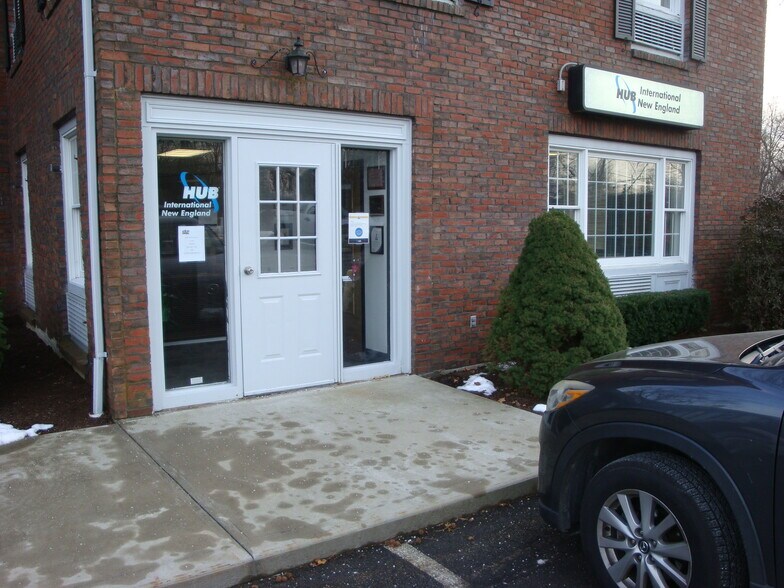 More Photos Of 555 Pleasant St, Attleboro Coworking Space