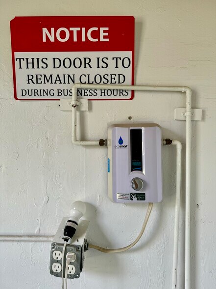 More Photos Of 112-120 S 20th Ave, Hollywood Restaurant For Lease