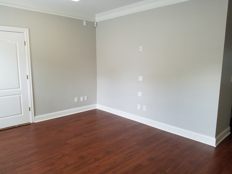 More Photos Of 1050 Shiloh Rd NW, Kennesaw Medical For Sale