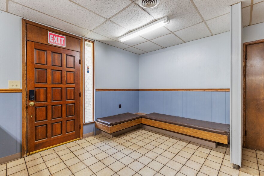 More Photos Of 1916 E St NW, Miami Medical For Sale