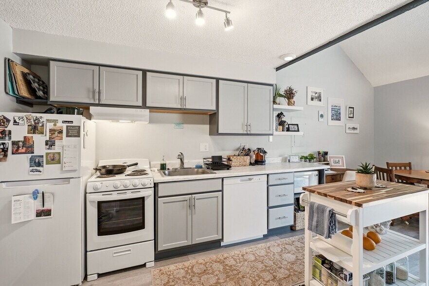 More Photos Of 1830 W Maxwell Ave, Spokane Multifamily For Sale