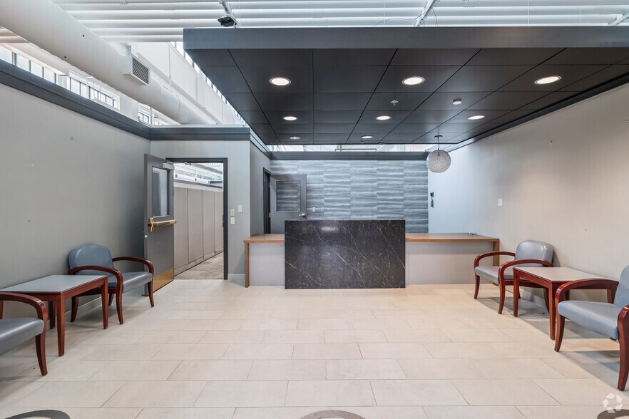 More Photos Of 26 N Cedar St, Lititz Medical For Lease