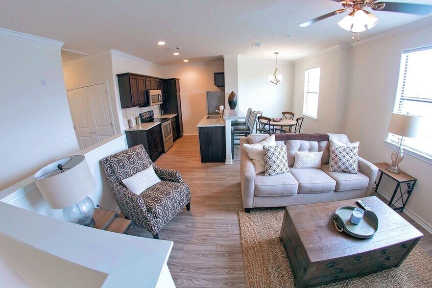 More Photos Of 2888 Nash St, Bryan Apartments For Sale