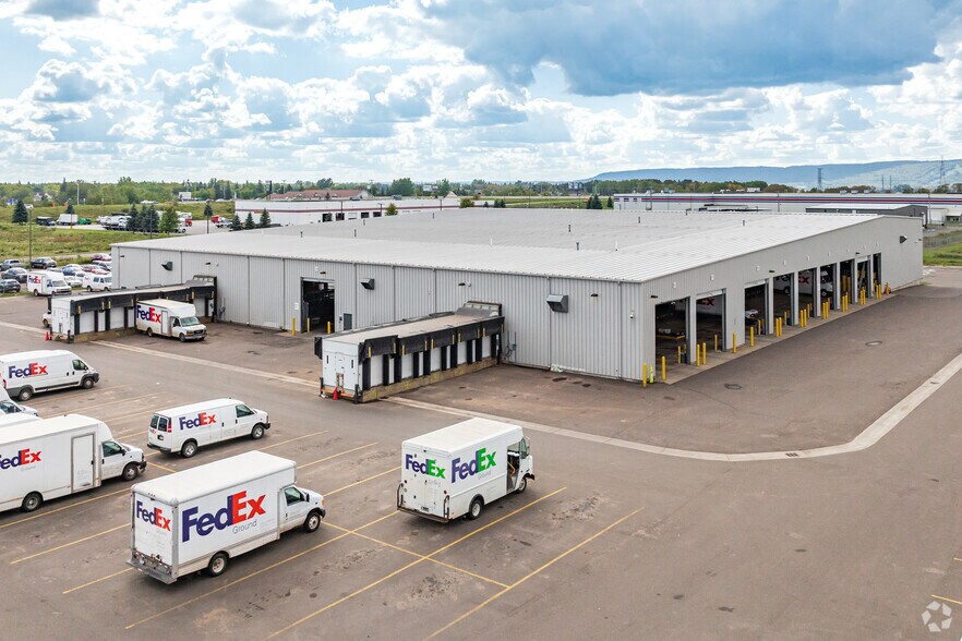 More Photos Of 2929 Halvor Ln, Superior Distribution For Sale