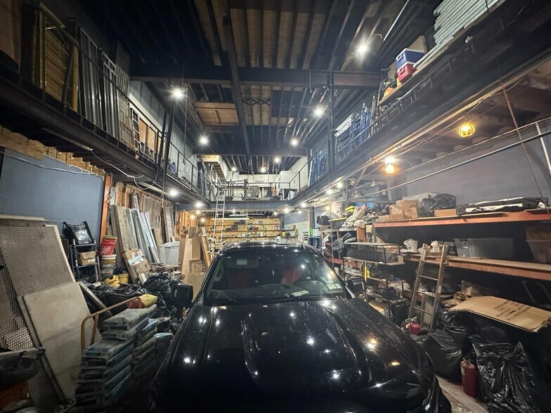 More Photos Of 62-66 McWhorter St, Newark Warehouse For Lease