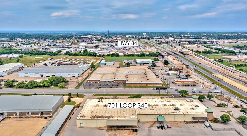 More Photos Of 701 W Loop 340, Waco Self Storage For Lease