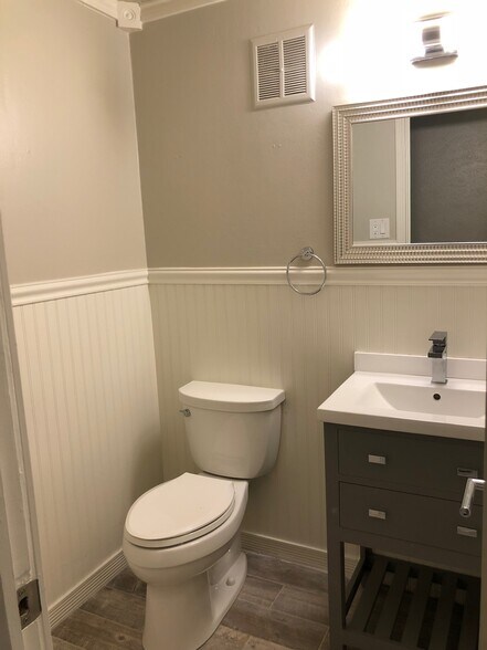 More Photos Of 2805-2901 S Locust St, Denver Apartments For Sale