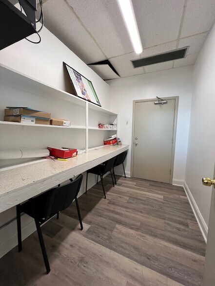 More Photos Of 2600 Memorial Ave, Lynchburg Office For Lease