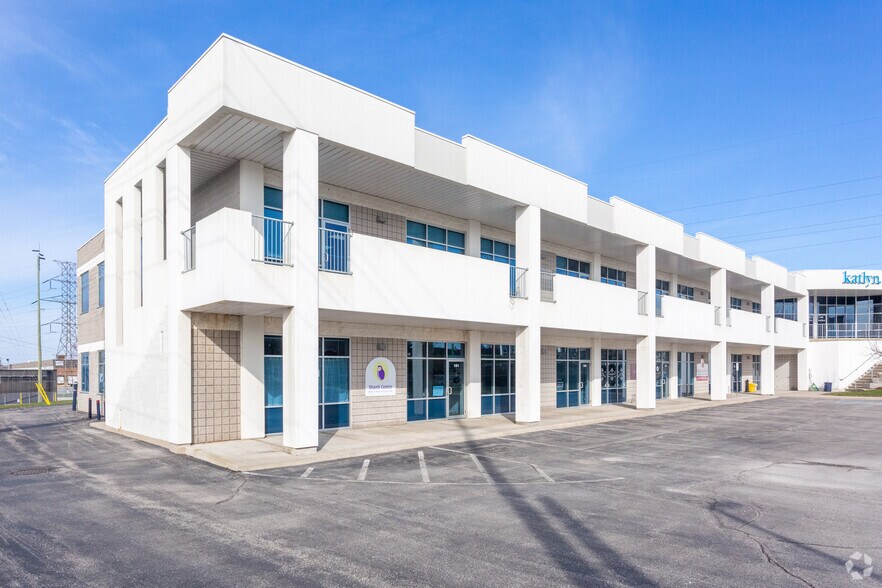Primary Photo Of 410 Conestogo Rd, Waterloo Office For Lease