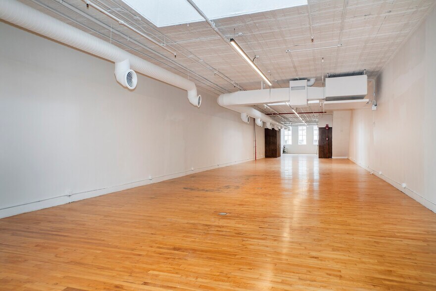 More Photos Of 447 Broadway, New York Loft Creative Space For Lease