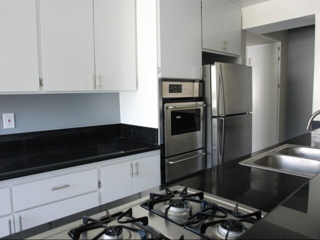 More Photos Of 1627 N Poinsettia Pl, Los Angeles Apartments For Sale
