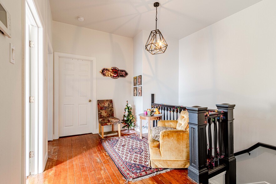 More Photos Of 2543-2545 24th St, San Francisco Storefront Retail Residential For Sale