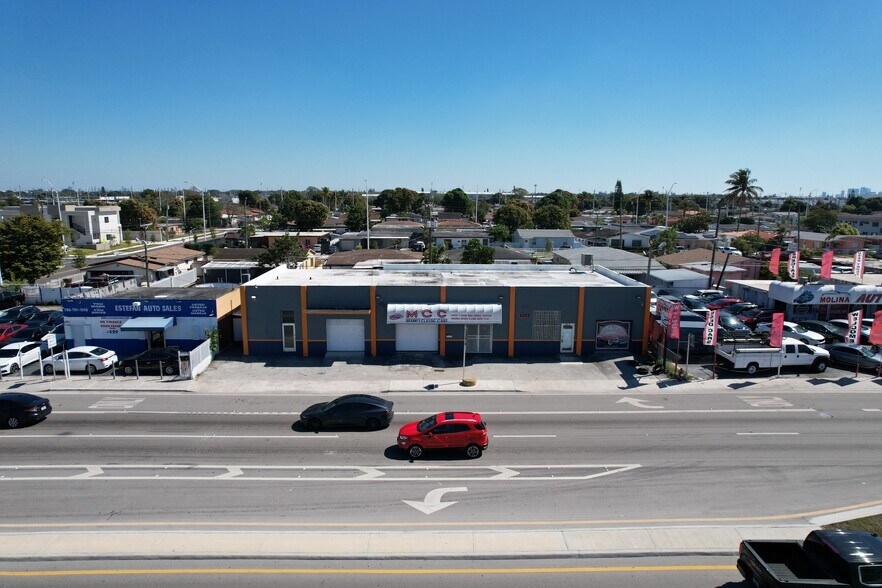 More Photos Of 4255 E 8th Ave, Hialeah Auto Repair For Lease
