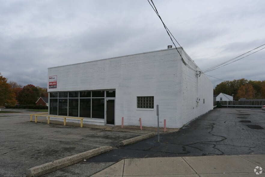 More Photos Of 22870 Lorain Rd, Fairview Park Auto Repair For Sale