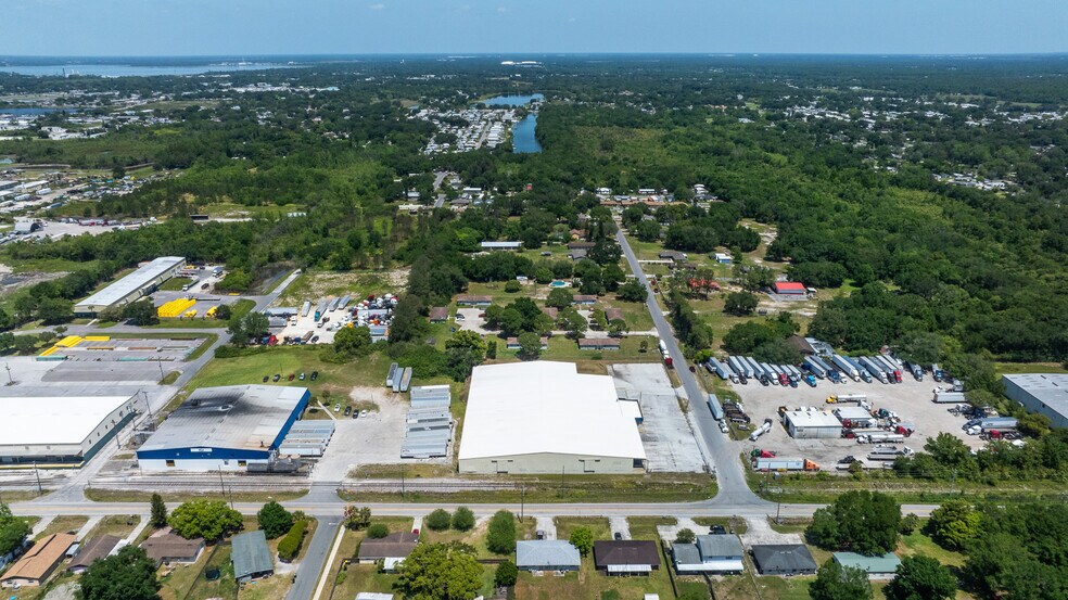 More Photos Of 2715 Crystal Lake Acres Dr, Lakeland Warehouse For Sale