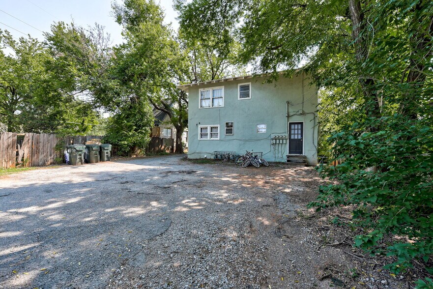 More Photos Of 408 Chautauqua Ave, Norman Multifamily For Sale