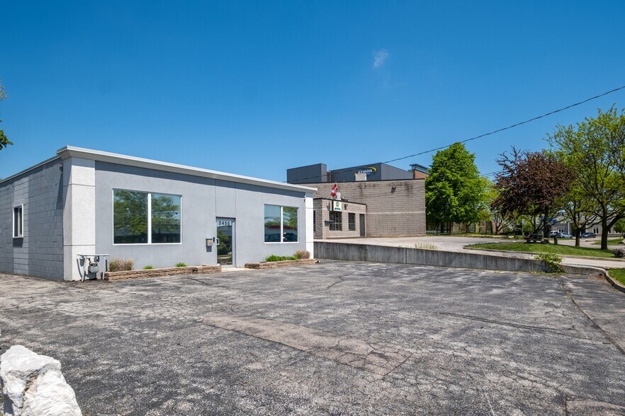 More Photos Of 2455 Industrial St, Burlington Warehouse For Sale