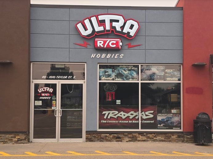 Primary Photo Of 1008 Taylor St E, Saskatoon General Retail For Lease