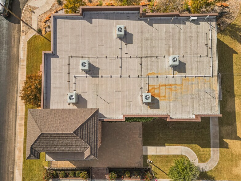 More Photos Of 501 E 7th St, Odessa Office For Sale