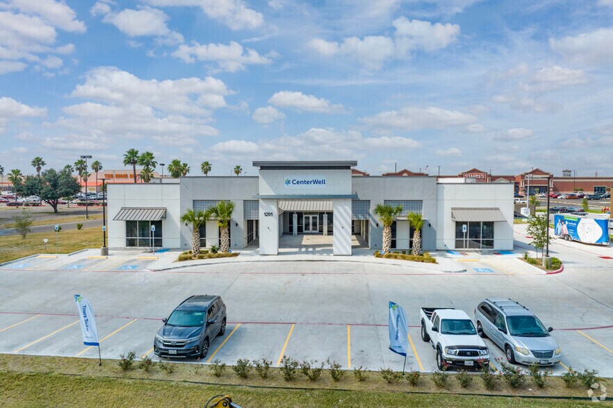 More Photos Of 1201 Expressway 83, McAllen Medical For Sale