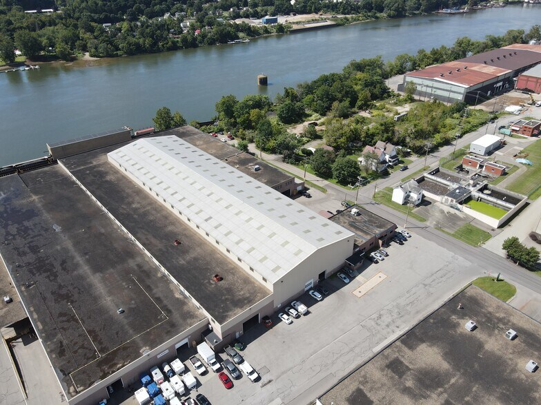 More Photos Of 535 Avenue C, Leetsdale Warehouse For Lease