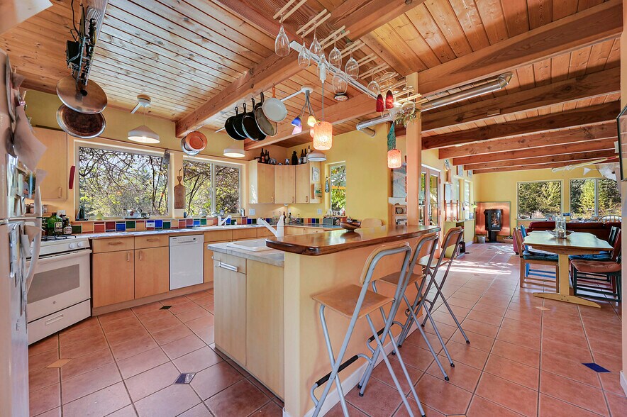 More Photos Of 1673 Woodland Dr, Port Townsend Winery Vineyard For Sale
