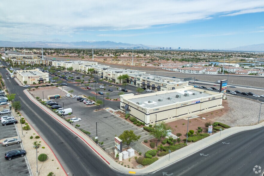 More Photos Of 11-43 S Stephanie St, Henderson Unknown For Lease