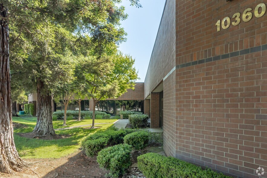 More Photos Of 10360 Old Placerville Rd, Sacramento Office For Sale
