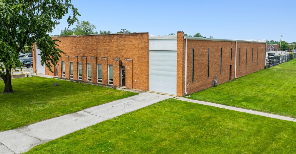Primary Photo Of 2950 W 167th St, Markham Warehouse For Lease