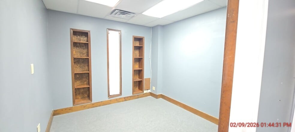 More Photos Of 1677 Forest Pky, Lake City Flex For Lease