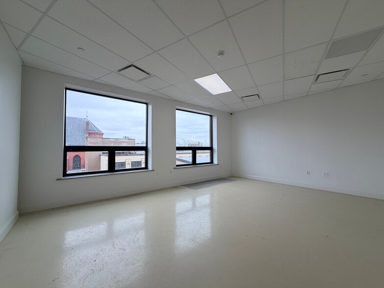 More Photos Of 306 Powers St, Brooklyn Office For Lease