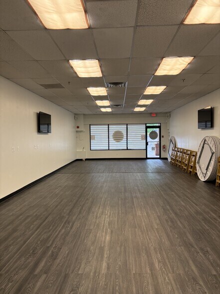 More Photos Of 326 Us Highway 22, Green Brook Unknown For Lease