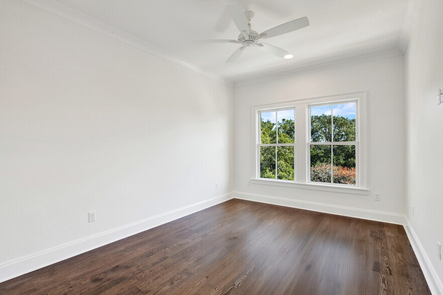 More Photos Of 104 17th st, Tybee Island Apartments For Sale