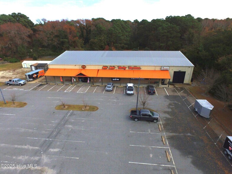 More Photos Of 8739 Caratoke Hwy, Harbinger General Retail For Sale
