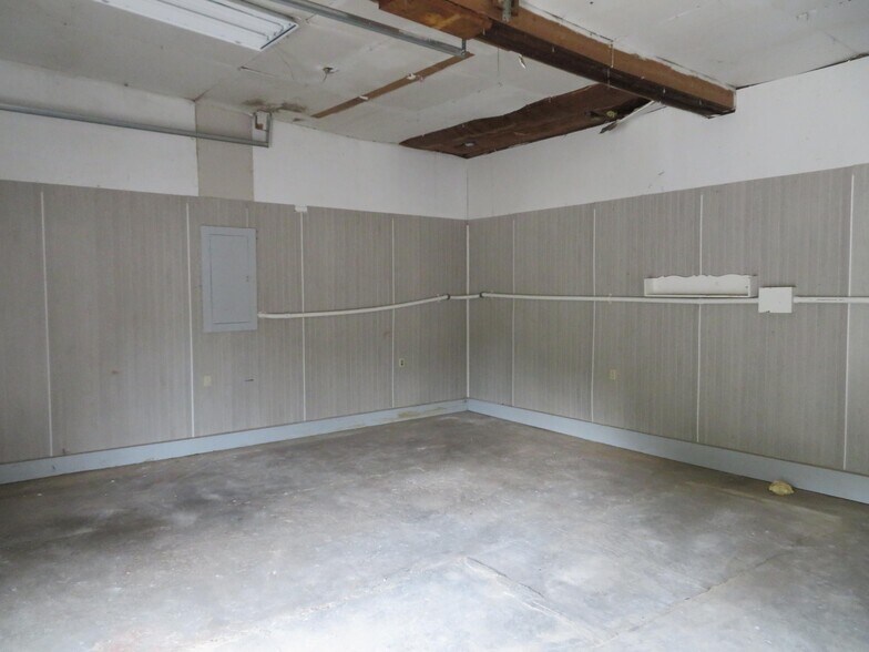 More Photos Of 440 Main St, Lynchburg Flex For Sale