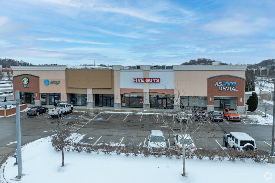 More Photos Of 2025-2031 Pittsburgh Mills Blvd, Tarentum Freestanding For Lease