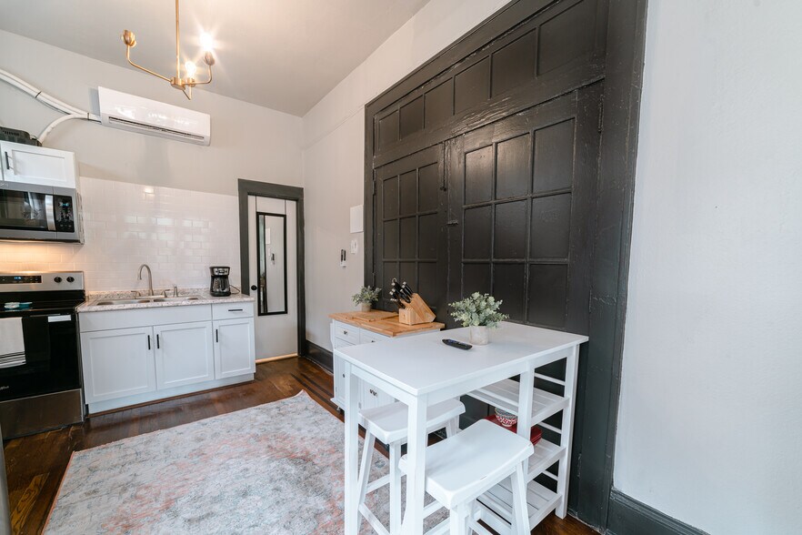 More Photos Of 207 Michigan Ave, Mobile Multifamily For Sale