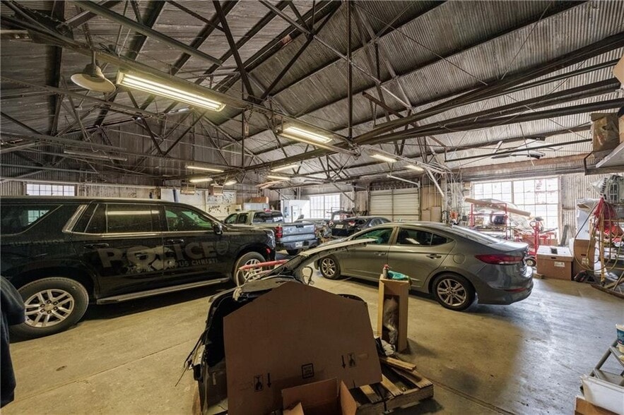 More Photos Of 610 N Port Ave, Corpus Christi Auto Dealership For Sale