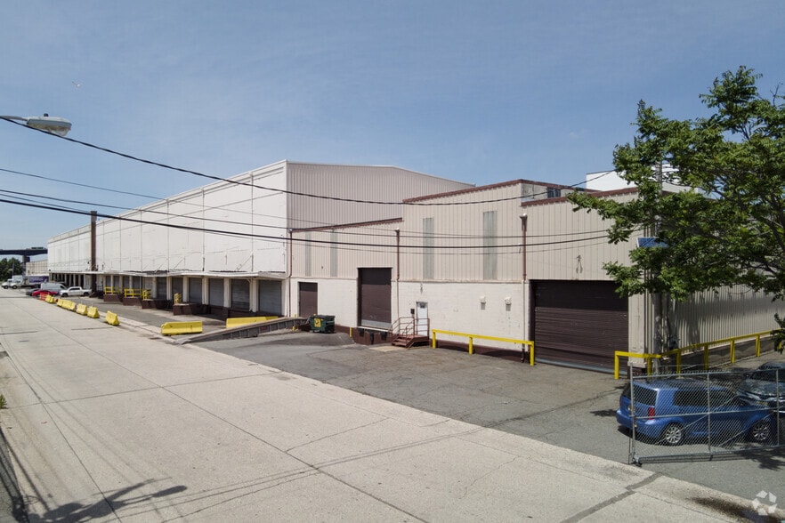More Photos Of 31 Pennsylvania Ave, Kearny Warehouse For Lease