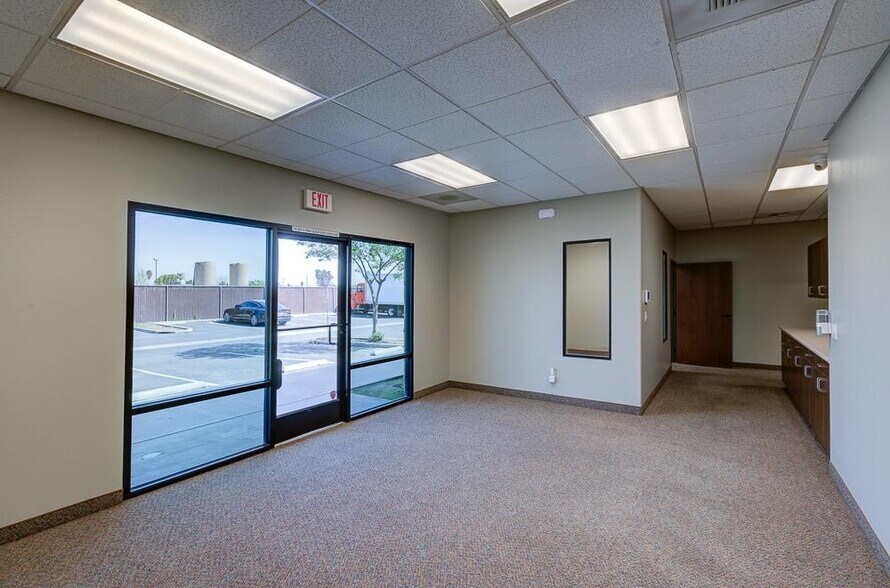 More Photos Of 1206 S O St, Tulare Office For Sale