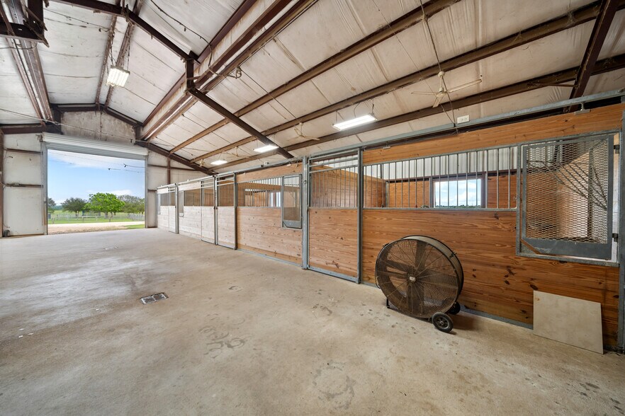 More Photos Of 119 FM 1891, Shiner Land For Sale