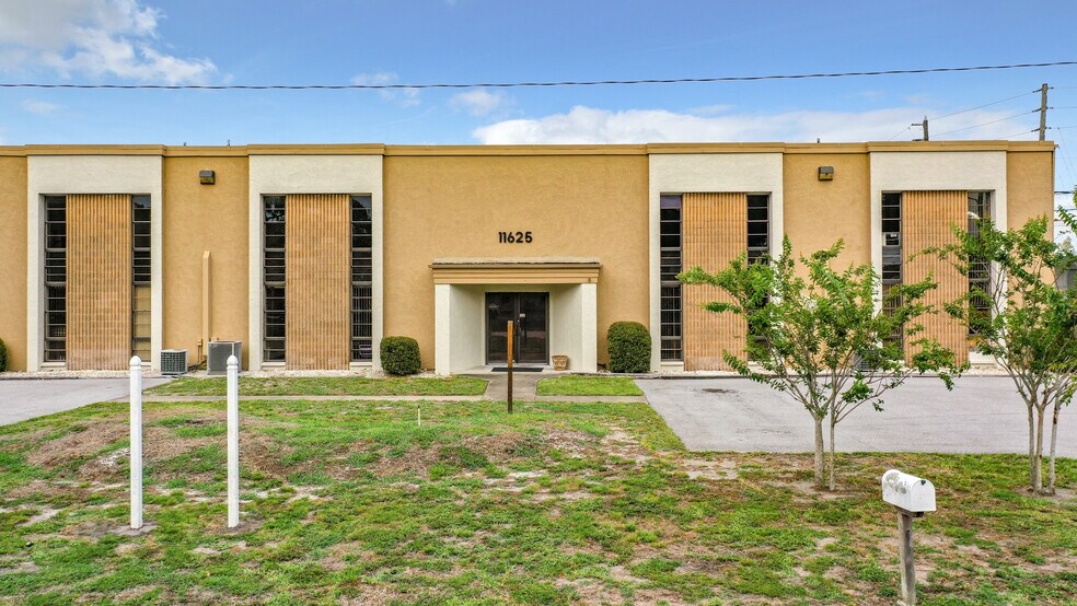 Primary Photo Of 11625 N 54th St, Clearwater Manufacturing For Sale