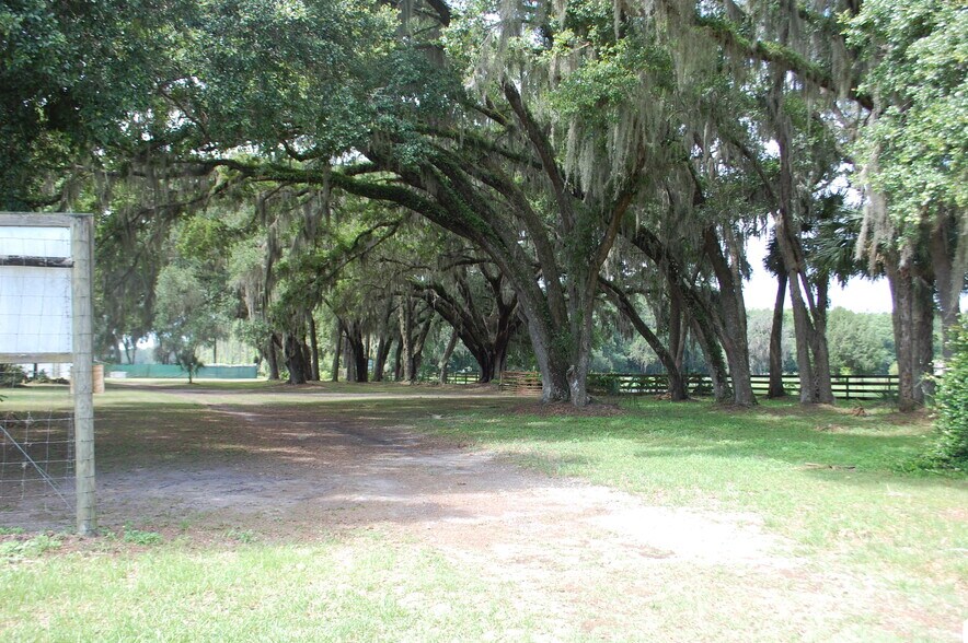 More Photos Of 18811 SE 243rd St, Hawthorne Specialty For Sale